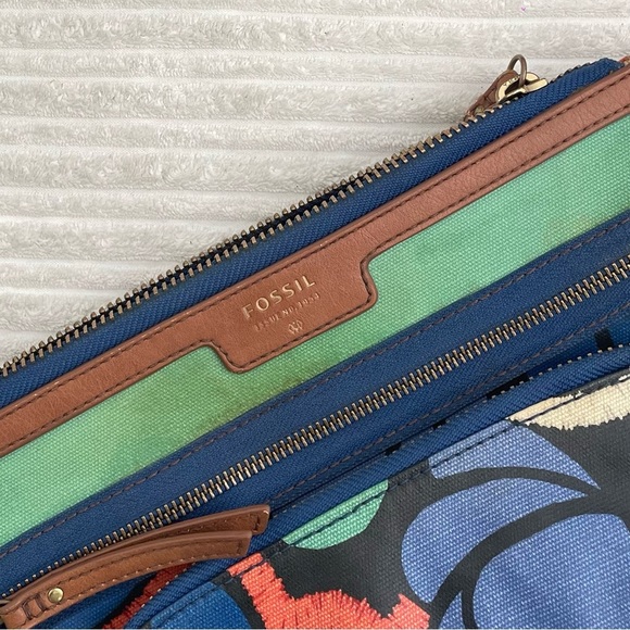 Fossil Eliza Multicolor Coated Canvas Crossbody Bag - Picture 3 of 8